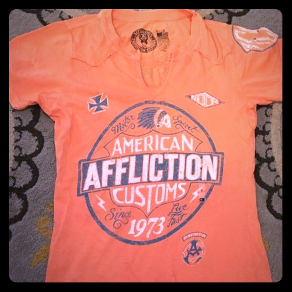 NWT - Affliction ladies fitted t-shirt. Small/Med